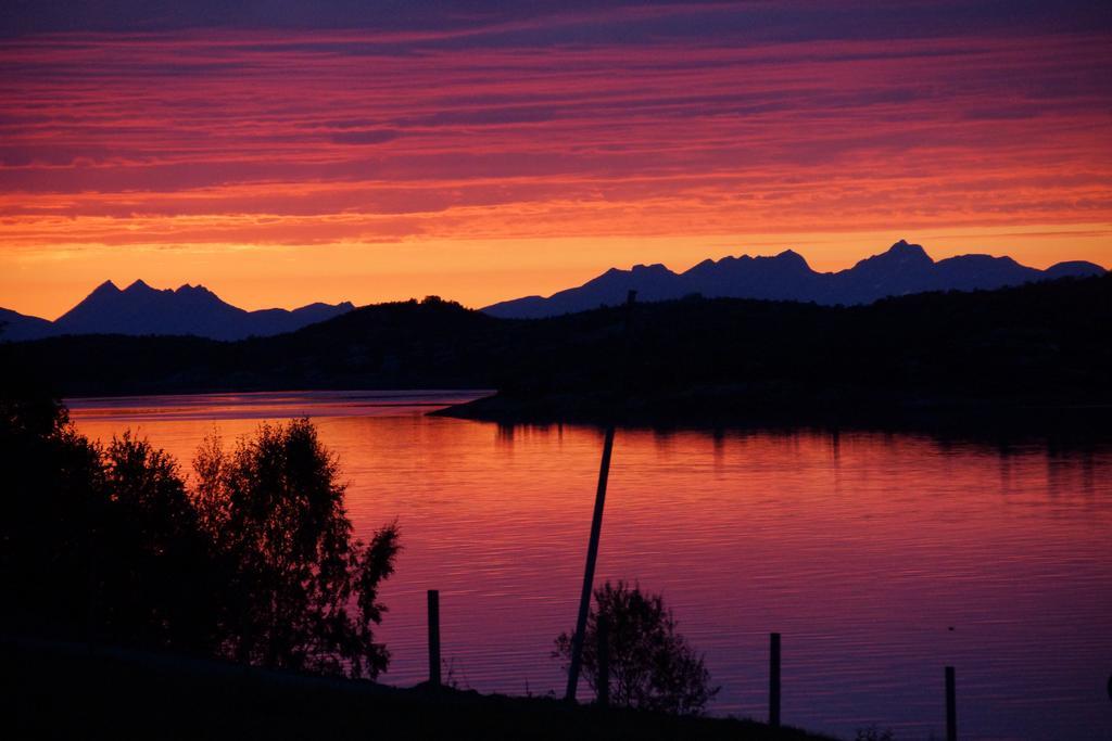 Aaroybukt Guesthouse Aroybukta Kamer foto